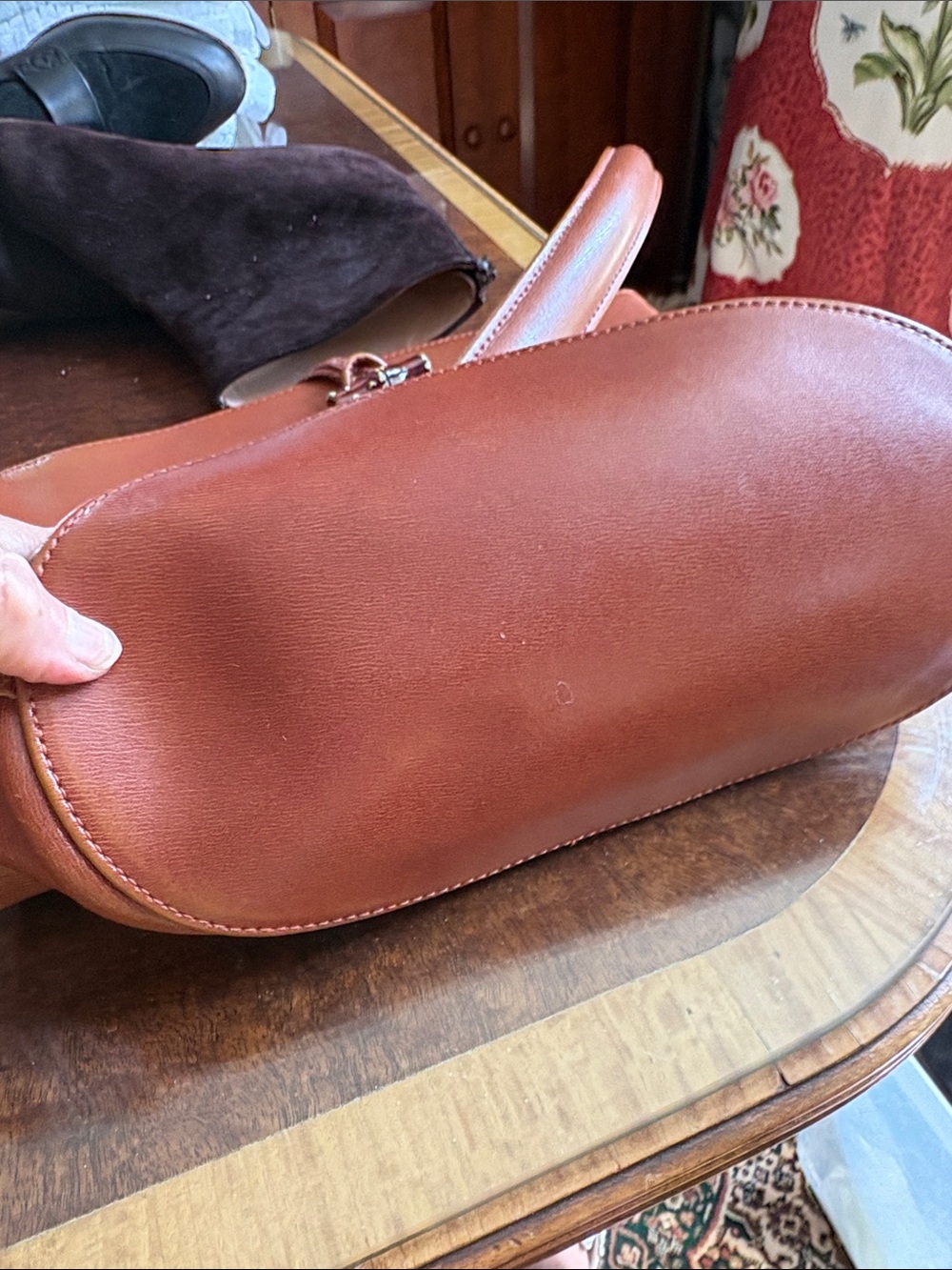 Longchamp Vintage Roseau Cognac Leather Shoulder Bag with Toggle Closure - Picture 2 of 7